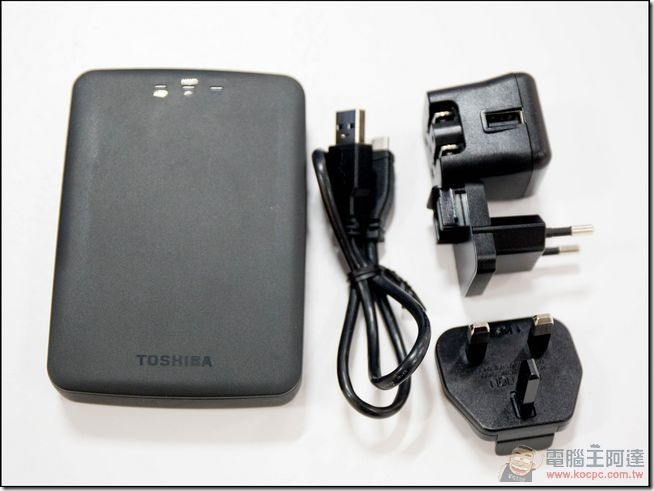 Toshiba-Canvio-AeroCast-06 Toshiba-Canvio-AeroCast-06