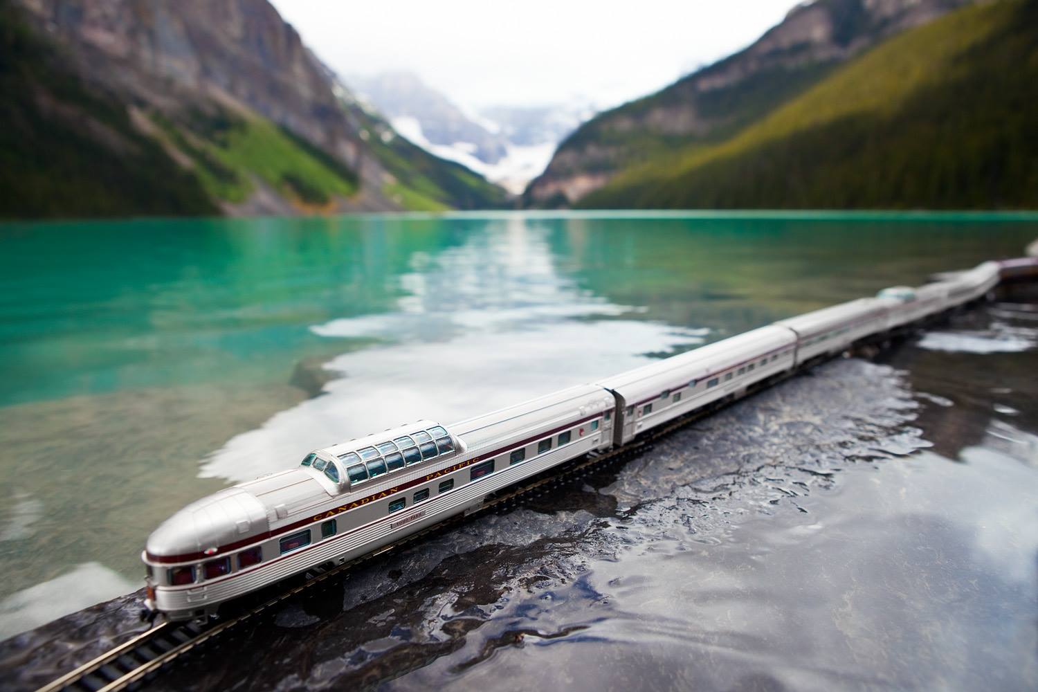 攝影師與微小火車的偽軌道之旅 Ghost Train Crossing Canada - 電腦王阿達 5