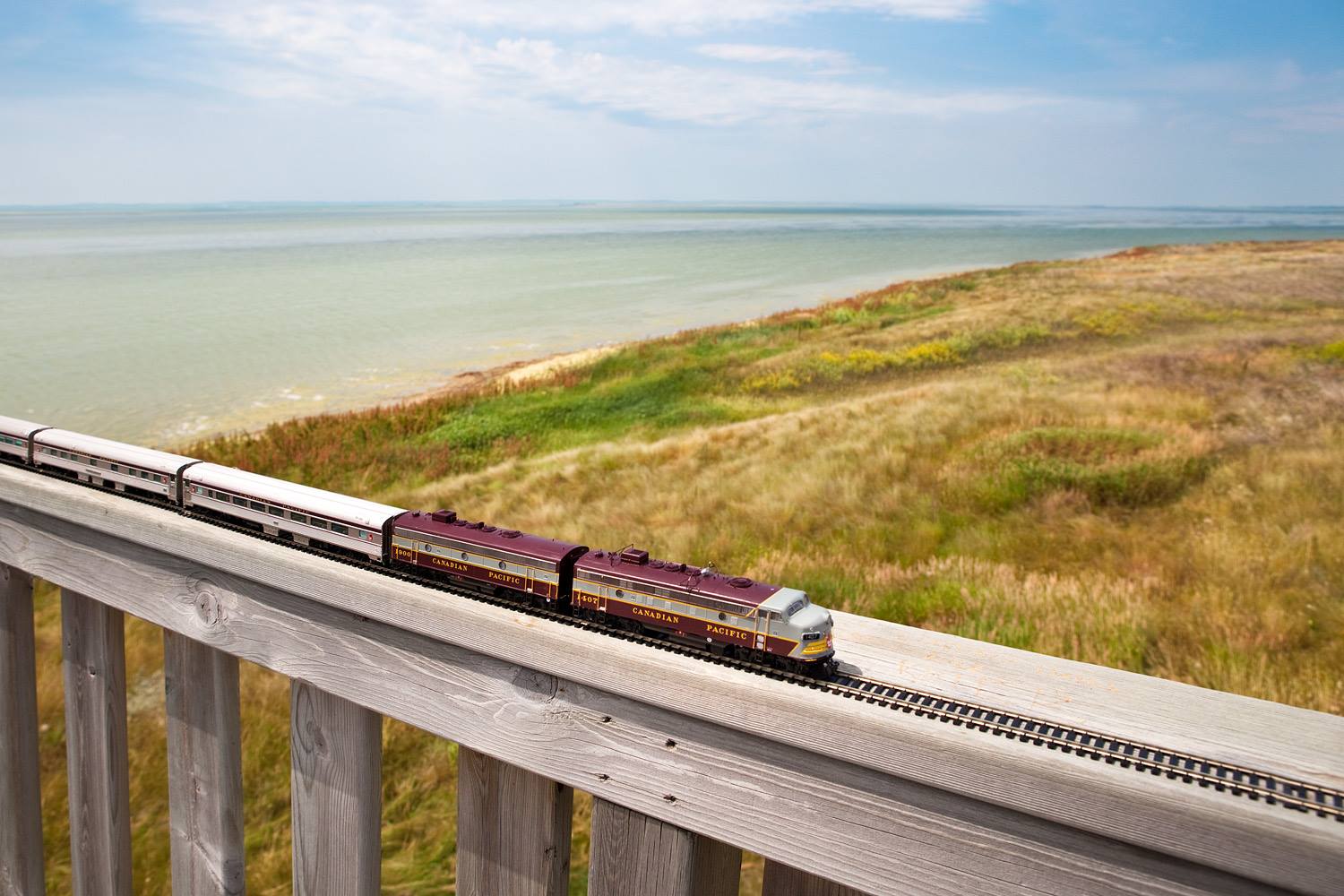 攝影師與微小火車的偽軌道之旅 Ghost Train Crossing Canada - 電腦王阿達 13