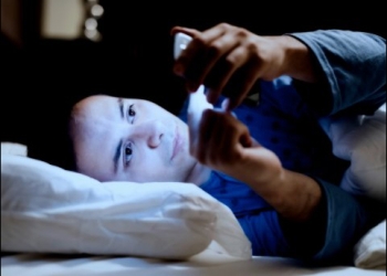 Night Shift功能會讓你更容易入睡？美國睡眠教授表示：很可能會變更嚴重 - 電腦王阿達