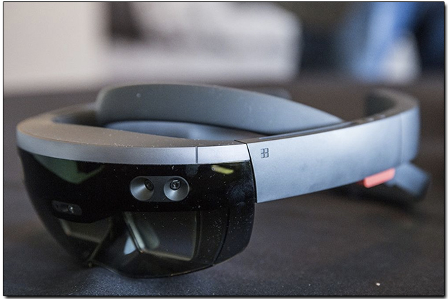 Microsoft HoloLens 外媒開箱搶先看,原來 3000 美元的 VR 穿戴裝置長這樣 - 電腦王阿達 05