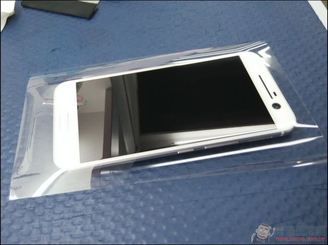 買新手機要幹嘛?當然就是去膜斯密碼包膜啊!搶到 HTC 10 的朋友可以出動了! - 電腦王阿達 IMG_20160511_120313