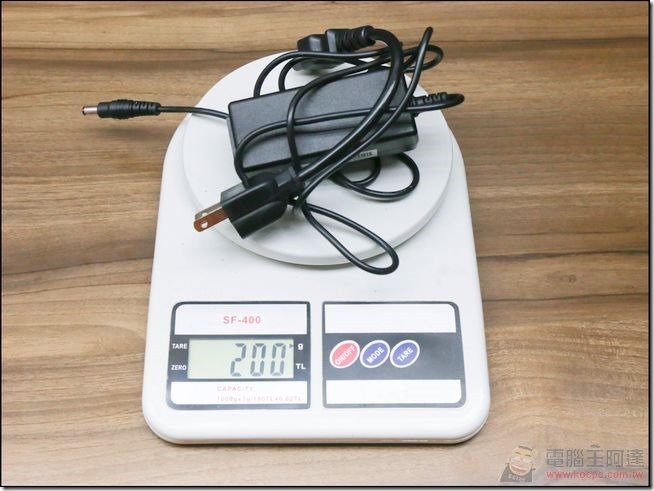Amacrox-U-one-筆電充電器-06 Amacrox-U-one-筆電充電器-06