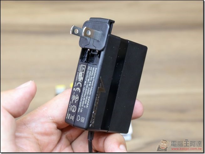 Amacrox-U-one-筆電充電器-03 Amacrox-U-one-筆電充電器-03