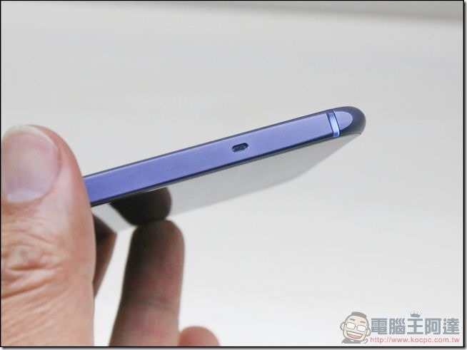 Sharp-AQUOS-P1-開箱-12 Sharp-AQUOS-P1-開箱-12
