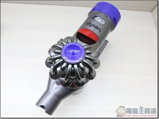 Dyson-V8-Fluffy-06 Dyson-V8-Fluffy-06