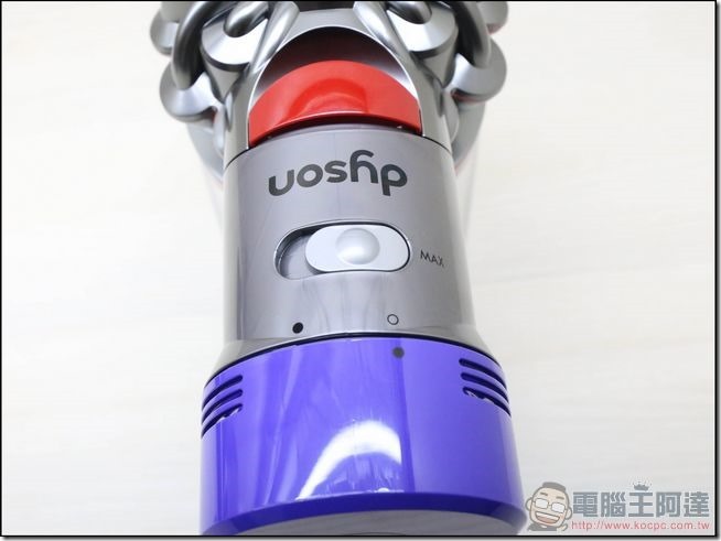 Dyson-V8-Fluffy-09 Dyson-V8-Fluffy-09