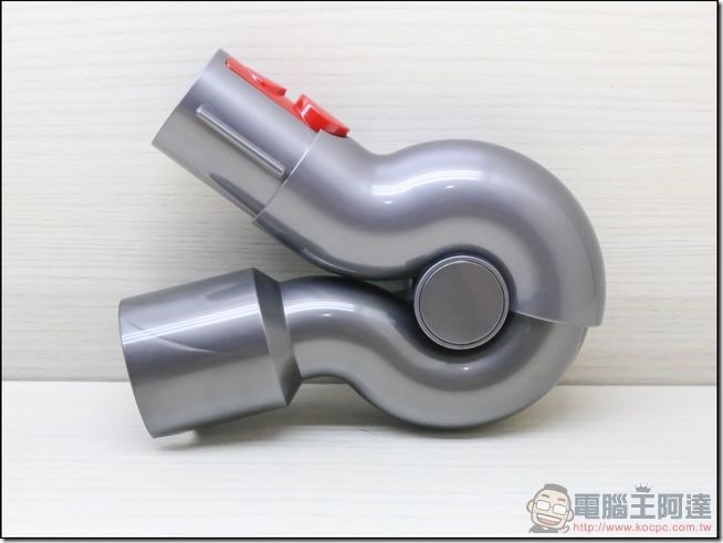 Dyson-V8-Fluffy-45 Dyson-V8-Fluffy-45