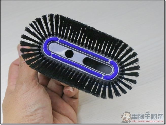Dyson-V8-Fluffy-48 Dyson-V8-Fluffy-48