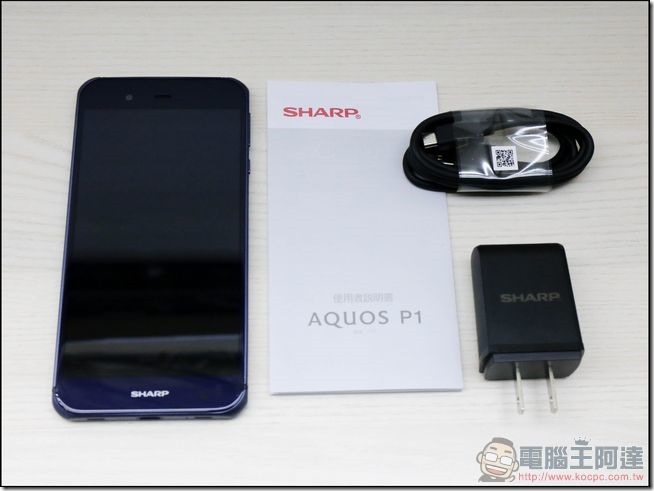 Sharp-AQUOS-P1-開箱-02 Sharp-AQUOS-P1-開箱-02
