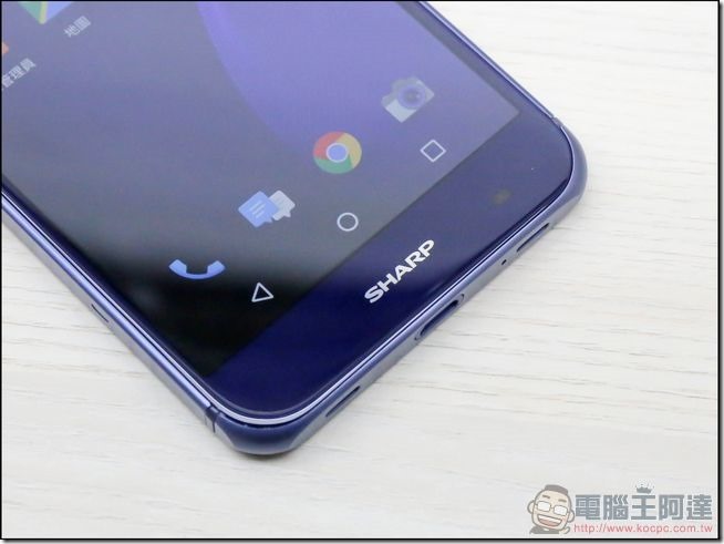 Sharp-AQUOS-P1-開箱-06 Sharp-AQUOS-P1-開箱-06