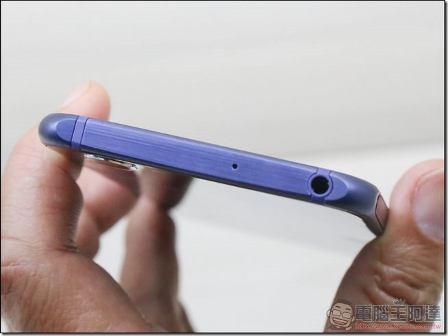 Sharp-AQUOS-P1-開箱-19 Sharp-AQUOS-P1-開箱-19