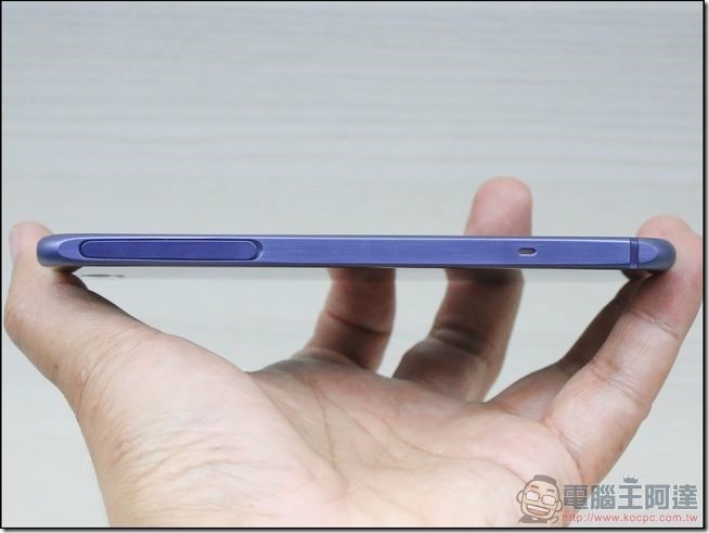 Sharp-AQUOS-P1-開箱-09 Sharp-AQUOS-P1-開箱-09