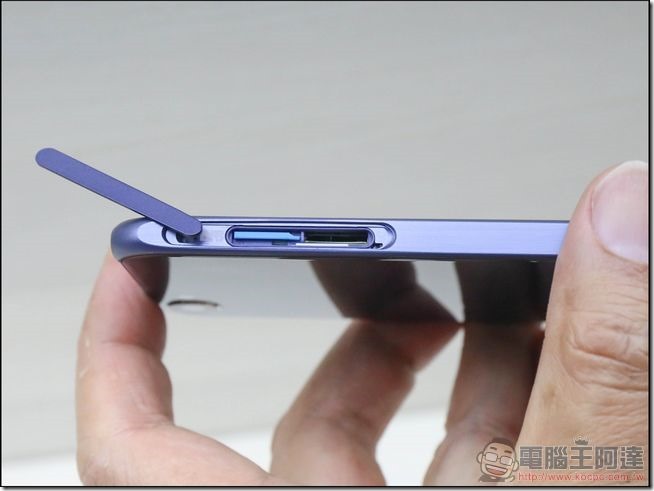 Sharp-AQUOS-P1-開箱-10 Sharp-AQUOS-P1-開箱-10