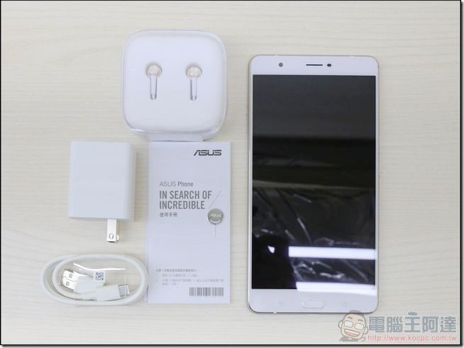 ZenFone3-Ultra-開箱-06 ZenFone3-Ultra-開箱-06
