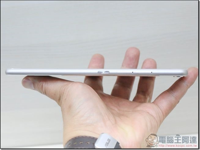 ZenFone3-Ultra-開箱-15 ZenFone3-Ultra-開箱-15