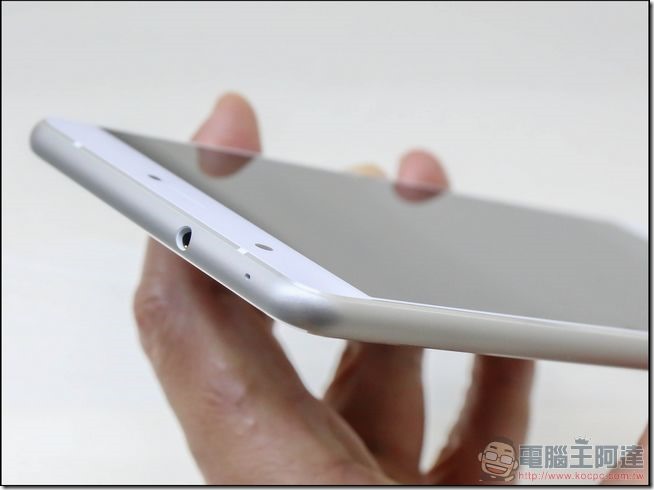 ZenFone3-Ultra-開箱-22 ZenFone3-Ultra-開箱-22