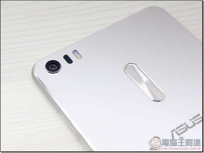 ZenFone3-Ultra-開箱-21 ZenFone3-Ultra-開箱-21