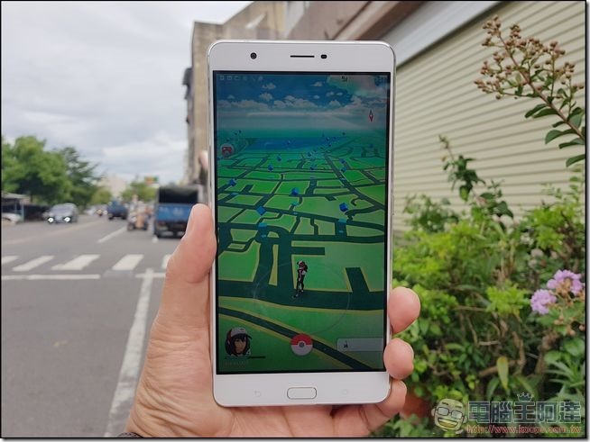 ZenFone3-Ultra-UI-27-1 ZenFone3-Ultra-UI-27-1