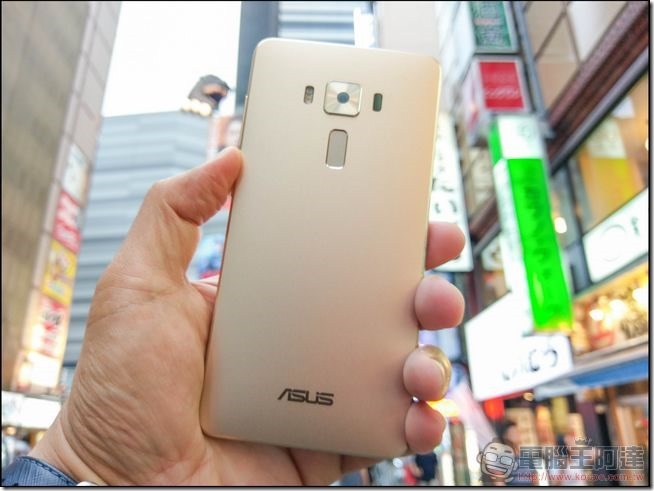 ZenFone 3-Deluxe-開箱-01 ZenFone 3-Deluxe-開箱-01