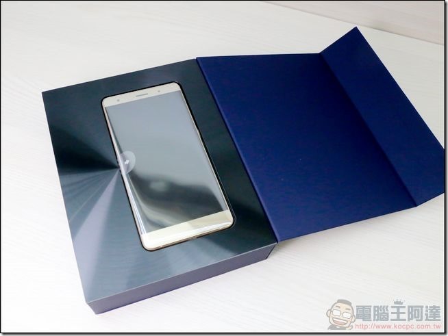ZenFone 3-Deluxe-開箱-04 ZenFone 3-Deluxe-開箱-04