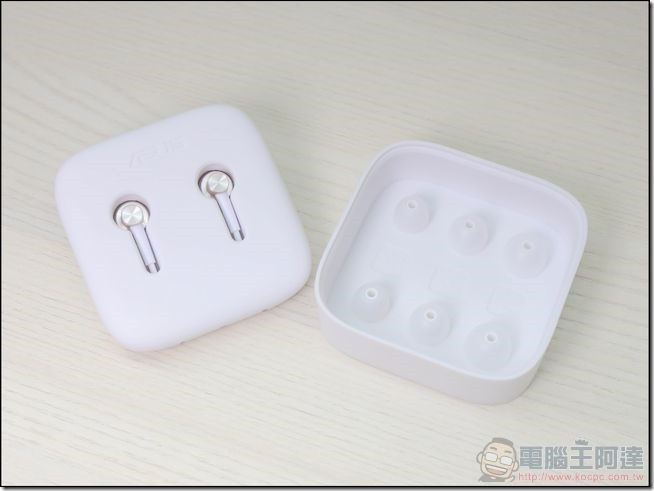 ZenFone 3-Deluxe-開箱-10 ZenFone 3-Deluxe-開箱-10