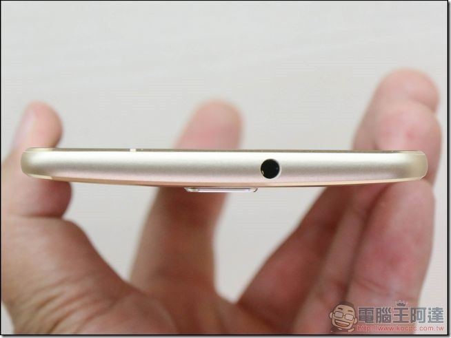 ZenFone 3-Deluxe-開箱-15 ZenFone 3-Deluxe-開箱-15