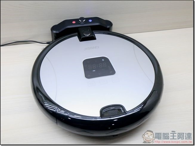 極思維雲守護清潔機器人開箱-10 極思維雲守護清潔機器人開箱-10