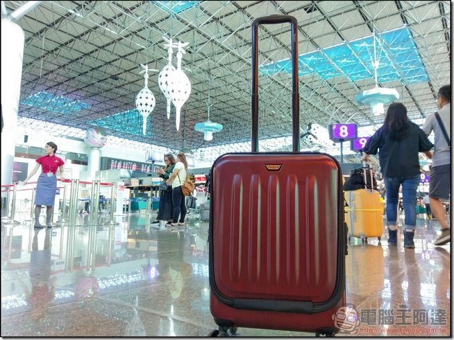 出國旅行前請在 Android 手機上確認這 5 件事 - 電腦王阿達 Targus Transit 360°-01