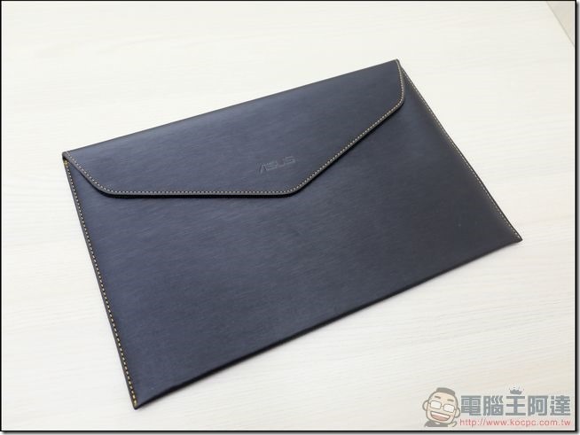 ASUS-ZenBook3-UX390-開箱-11