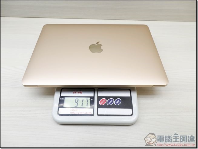 ASUS-ZenBook3-UX390-開箱-41