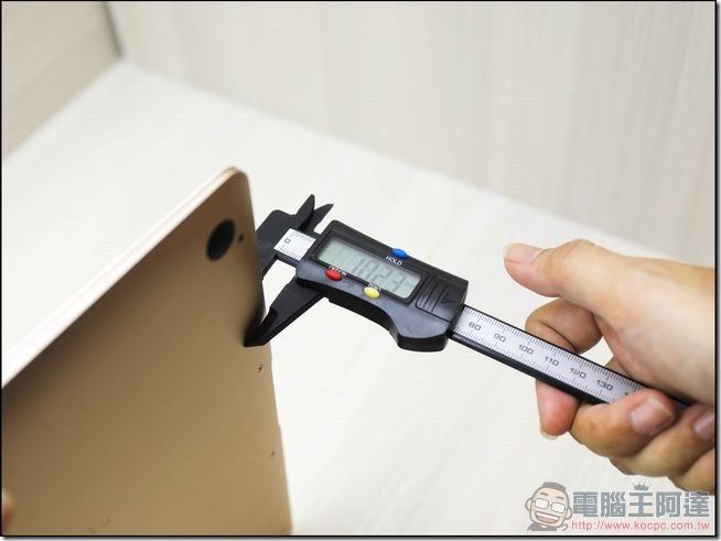 ASUS-ZenBook3-UX390-開箱-44 ASUS-ZenBook3-UX390-開箱-44
