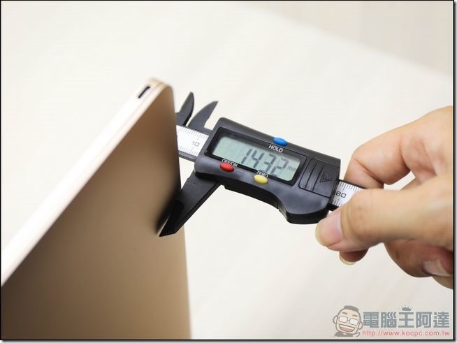 ASUS-ZenBook3-UX390-開箱-45