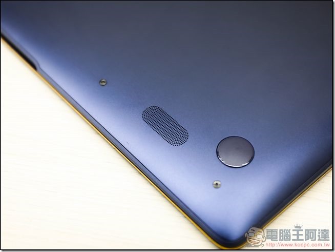 ASUS-ZenBook3-UX390-開箱-32 ASUS-ZenBook3-UX390-開箱-32