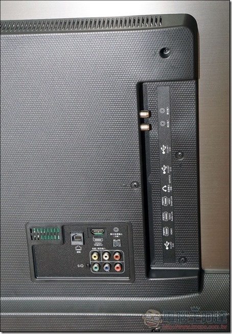 奇美-W800-4K-TV-10
