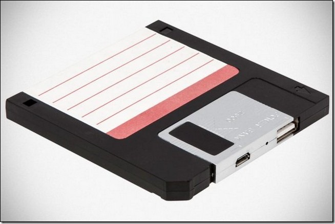 Floppy-Disc-Powerbank-by-thumbsUP-630x420 Floppy-Disc-Powerbank-by-thumbsUP-630x420