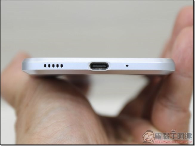 HTC-10-EVO-開箱-10 HTC-10-EVO-開箱-10