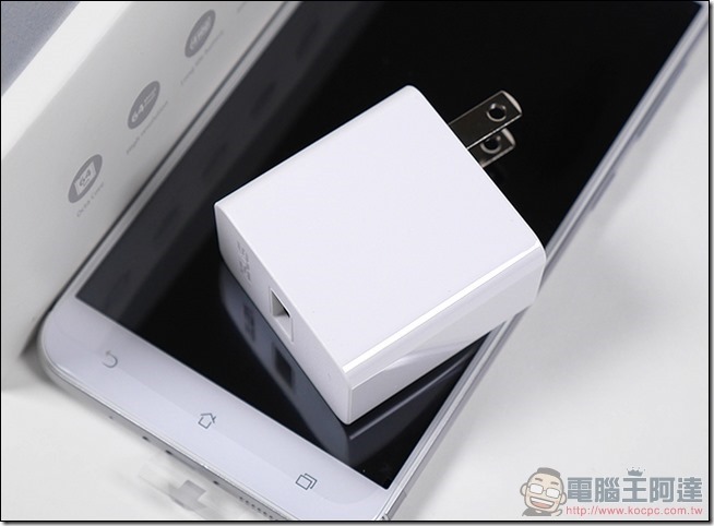 ASUS-ZenFone-3-Max-開箱-21 ASUS-ZenFone-3-Max-開箱-21