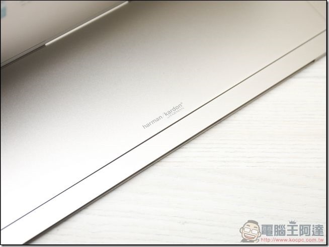 ASUS-Transformer-3-Pro-開箱-14 ASUS-Transformer-3-Pro-開箱-14
