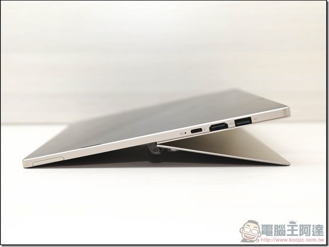 ASUS-Transformer-3-Pro-開箱-17 ASUS-Transformer-3-Pro-開箱-17