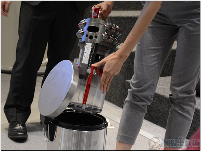 Dyson Cinetic Big Ball 圓筒吸塵器,集大成不倒翁玩轉上市 - 電腦王阿達 Dyson Cinetic Big Ball 圓筒吸塵器,集大成不倒翁玩轉上市 - 電腦王阿達