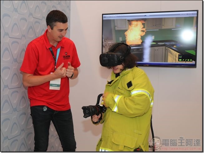 HTC-VIVE-CES2017-37 HTC-VIVE-CES2017-37
