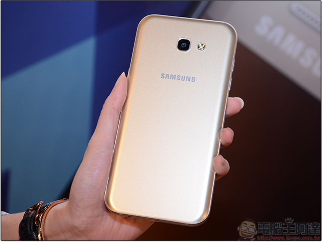 Samsung Galaxy A5/A7 2017新款登場,首度配備IP68防水與TypeC充電 - 電腦王阿達 Samsung Galaxy A5/A7 2017新款登場,首度配備IP68防水與TypeC充電 - 電腦王阿達