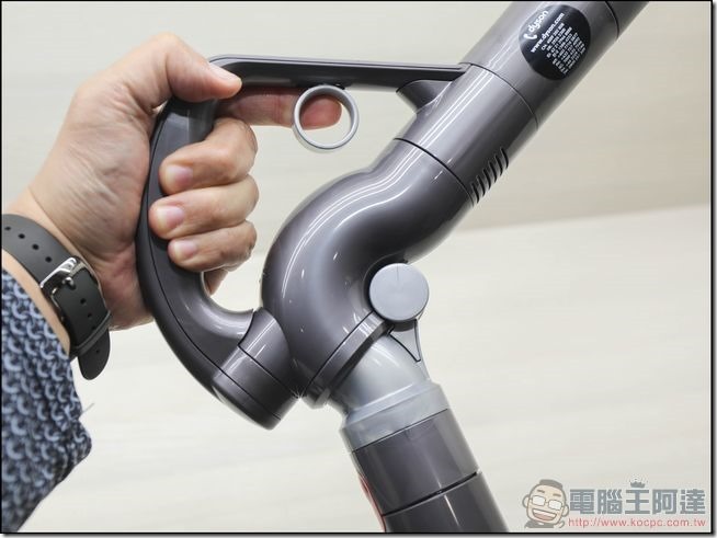 Dyson-Cinetic-Big-Ball-18 Dyson-Cinetic-Big-Ball-18