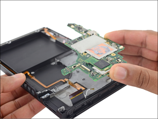 iFixit 發表 Nintendo Switch 拆解介紹,給出維修分數 8 分 - 電腦王阿達 iFixit 發表 Nintendo Switch 拆解介紹,給出維修分數 8 分 - 電腦王阿達