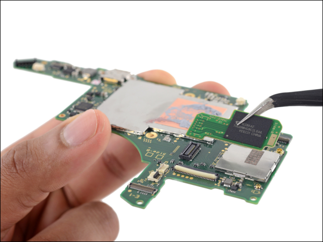 iFixit 發表 Nintendo Switch 拆解介紹,給出維修分數 8 分 - 電腦王阿達 iFixit 發表 Nintendo Switch 拆解介紹,給出維修分數 8 分 - 電腦王阿達