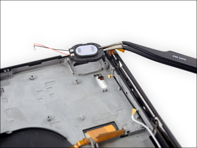iFixit 發表 Nintendo Switch 拆解介紹,給出維修分數 8 分 - 電腦王阿達 iFixit 發表 Nintendo Switch 拆解介紹,給出維修分數 8 分 - 電腦王阿達