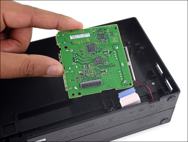 iFixit 發表 Nintendo Switch 拆解介紹,給出維修分數 8 分 - 電腦王阿達 iFixit 發表 Nintendo Switch 拆解介紹,給出維修分數 8 分 - 電腦王阿達