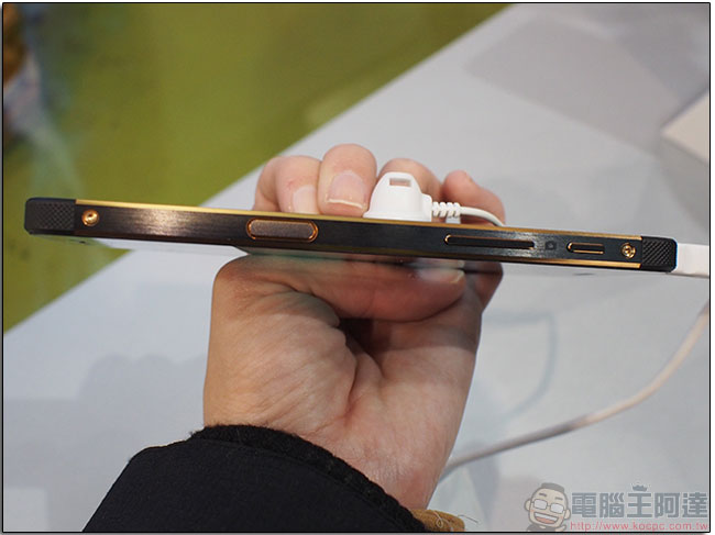 中國海信 Hi-Sense C30 Rock 低階三防手機，沒有印象中的粗曠外型 - 電腦王阿達