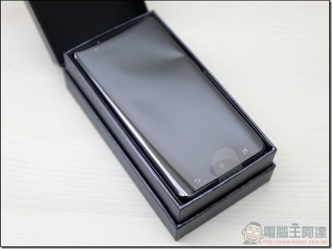 ASUS-ZenFone3-Zoom-開箱-04